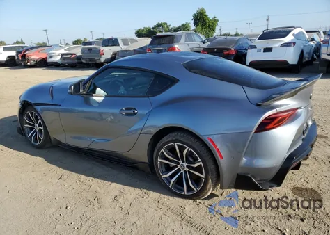 2021 Toyota Supra z USA, uszkodzony, nr VIN WZ1DB2C0XMW038679